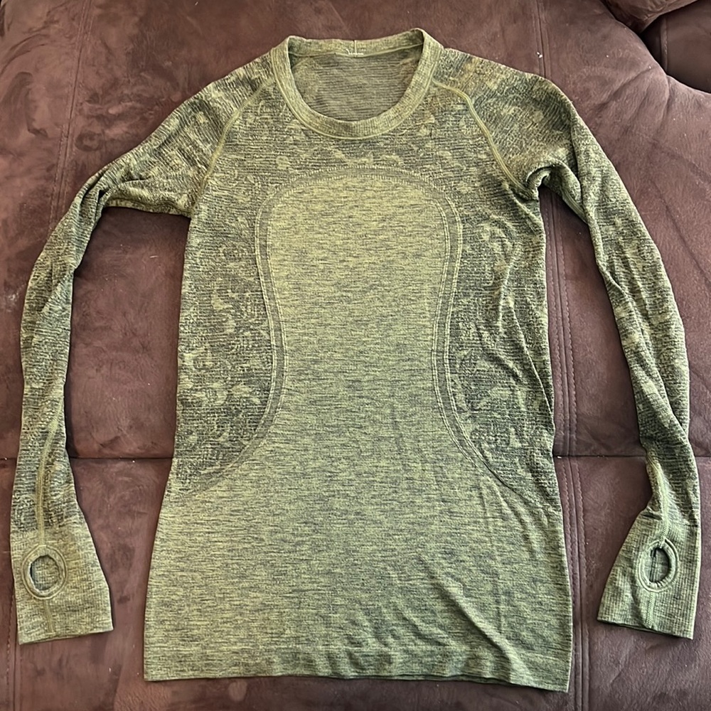 Lululemon Swiftly Tech Ls Crew Size 6 - image 1